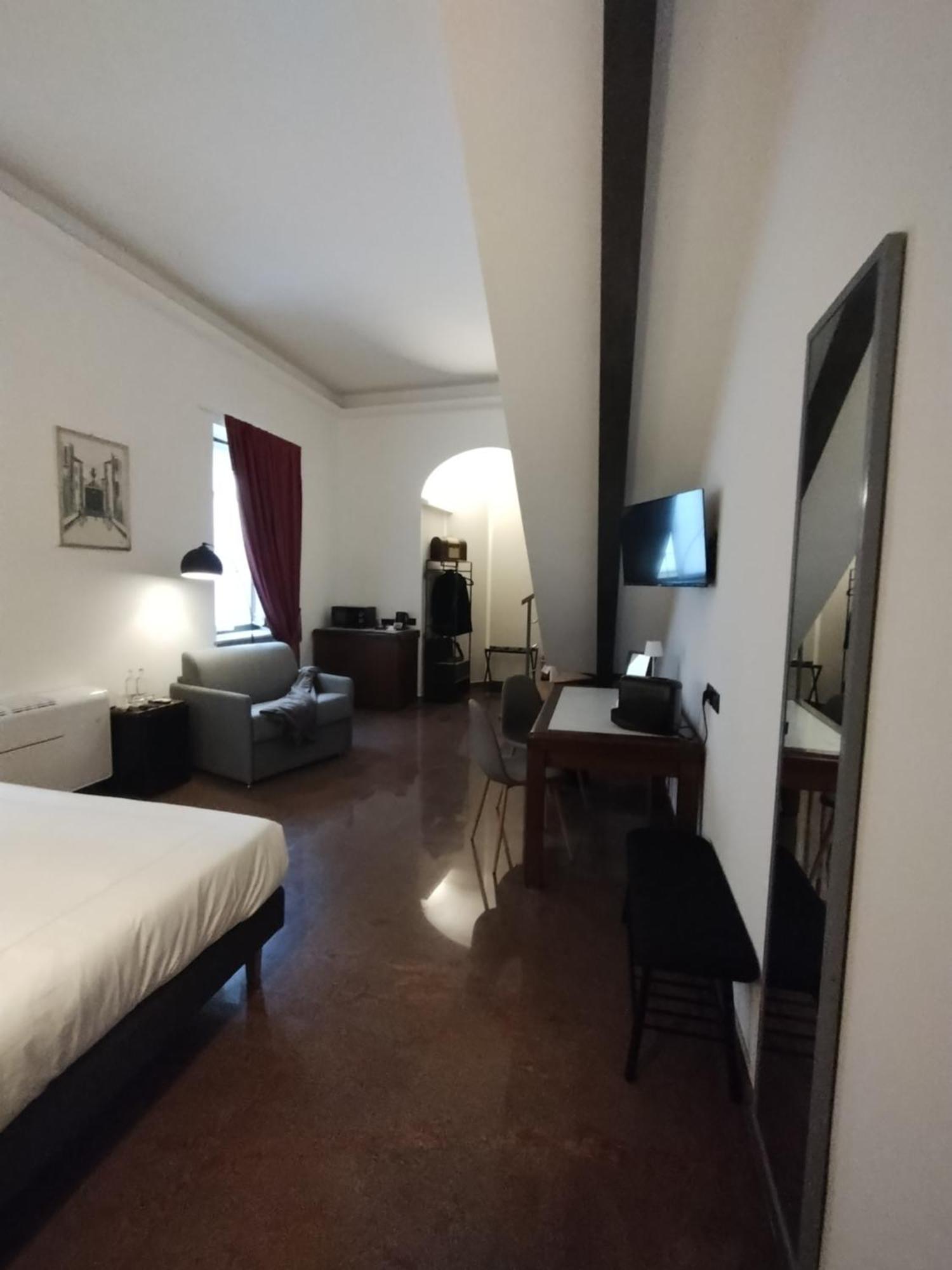 Palazzo Cusani Charming Rooms Vercelli Zewnętrze zdjęcie