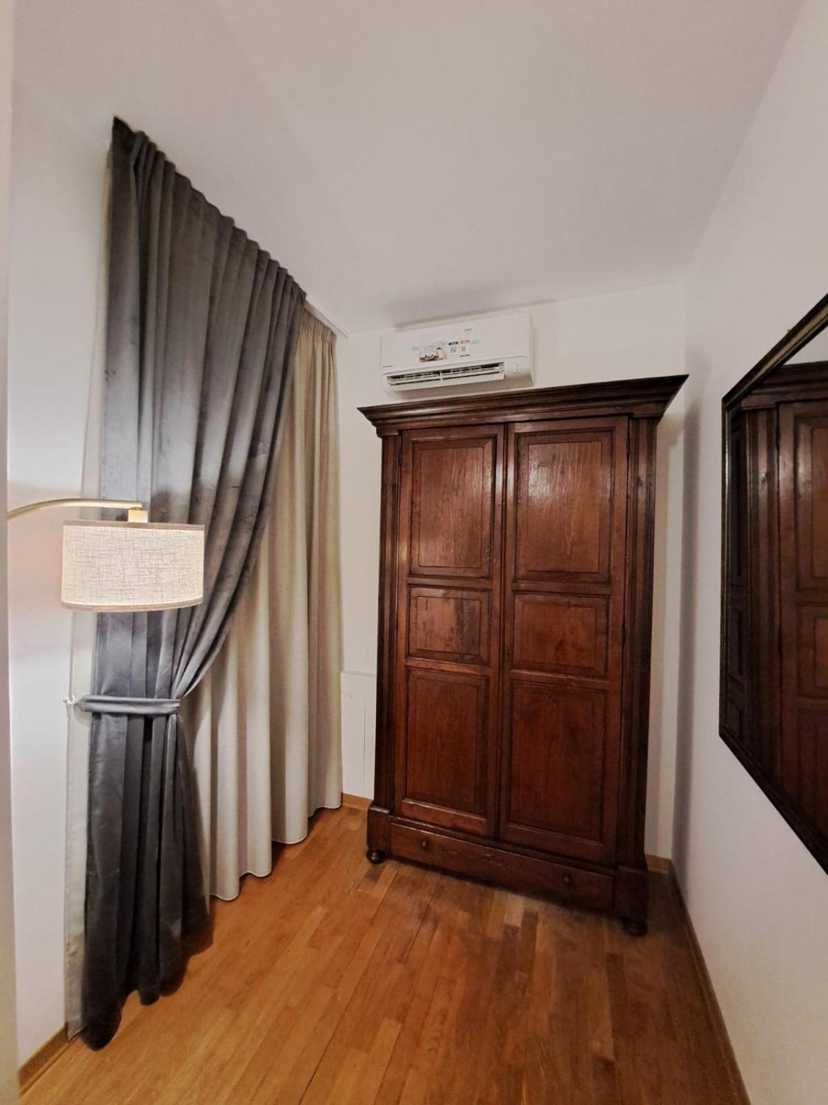 Palazzo Cusani Charming Rooms Vercelli Zewnętrze zdjęcie